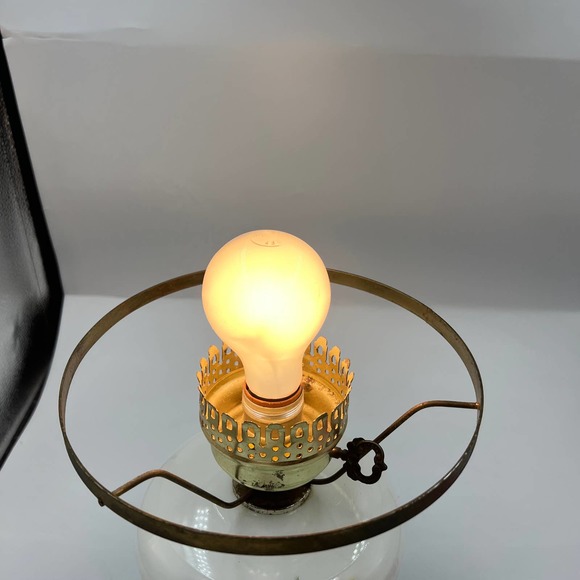 Vintage Underwriters Laboratories Inc. Portable Lamp Hurricane GWTW Parlor - Picture 13 of 13